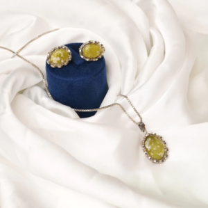 Buy Green Serpentine Stone Pendant Set Online